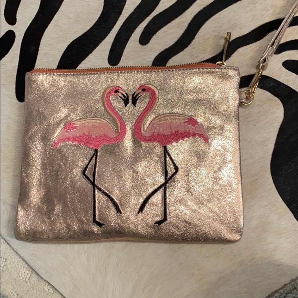 Flamingo metallic wristlet